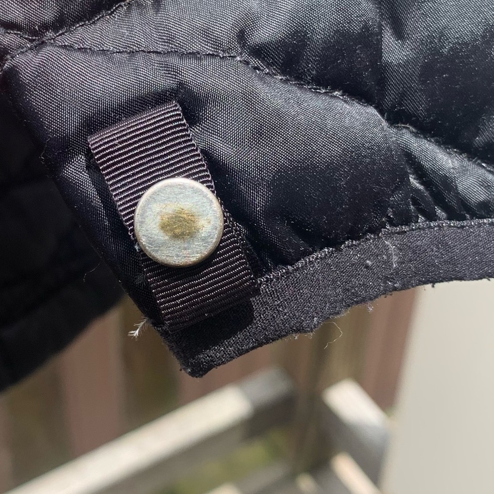 North Face Puffer Jacket - Picture 5 of 10